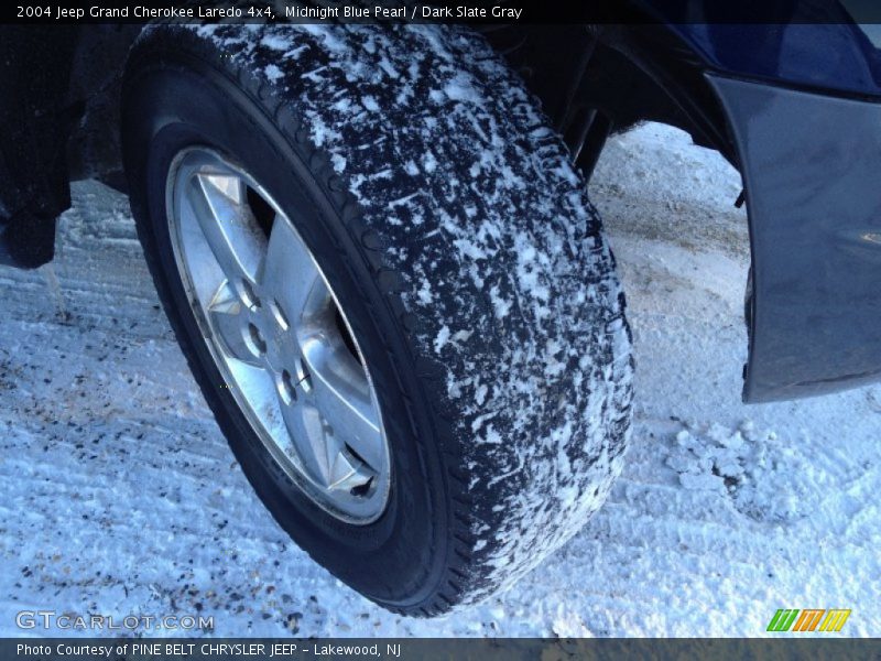 Midnight Blue Pearl / Dark Slate Gray 2004 Jeep Grand Cherokee Laredo 4x4