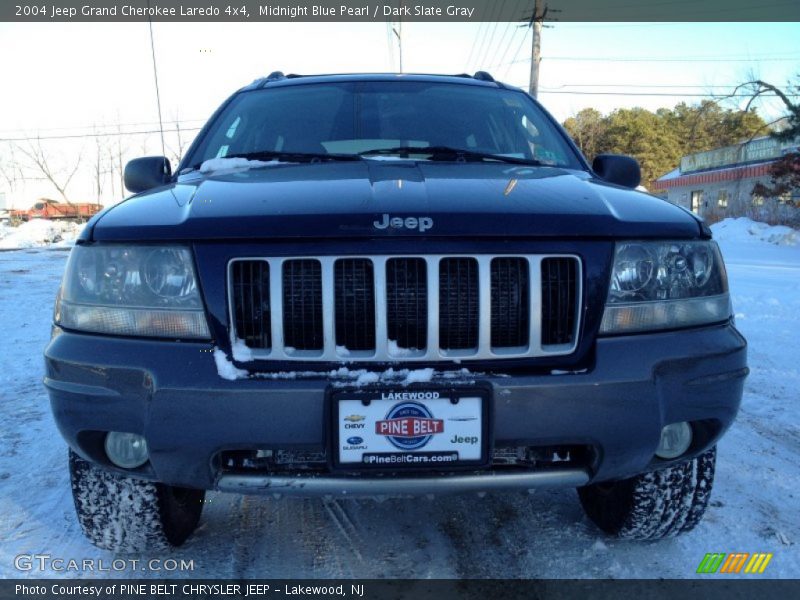 Midnight Blue Pearl / Dark Slate Gray 2004 Jeep Grand Cherokee Laredo 4x4
