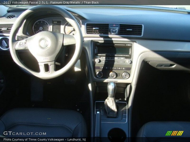 Platinum Gray Metallic / Titan Black 2013 Volkswagen Passat 2.5L S