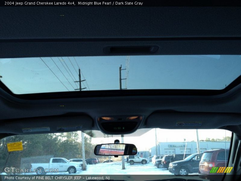 Midnight Blue Pearl / Dark Slate Gray 2004 Jeep Grand Cherokee Laredo 4x4