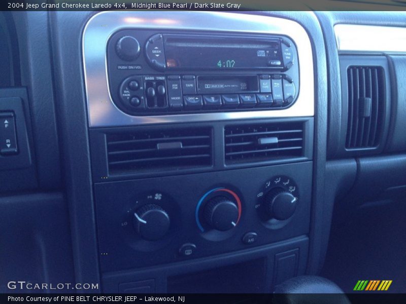 Midnight Blue Pearl / Dark Slate Gray 2004 Jeep Grand Cherokee Laredo 4x4