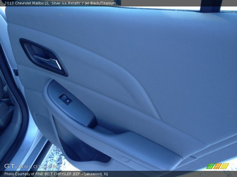 Silver Ice Metallic / Jet Black/Titanium 2013 Chevrolet Malibu LS