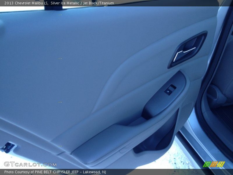 Silver Ice Metallic / Jet Black/Titanium 2013 Chevrolet Malibu LS
