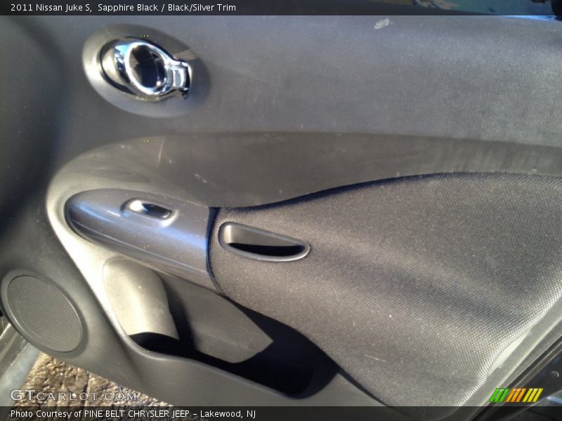 Sapphire Black / Black/Silver Trim 2011 Nissan Juke S