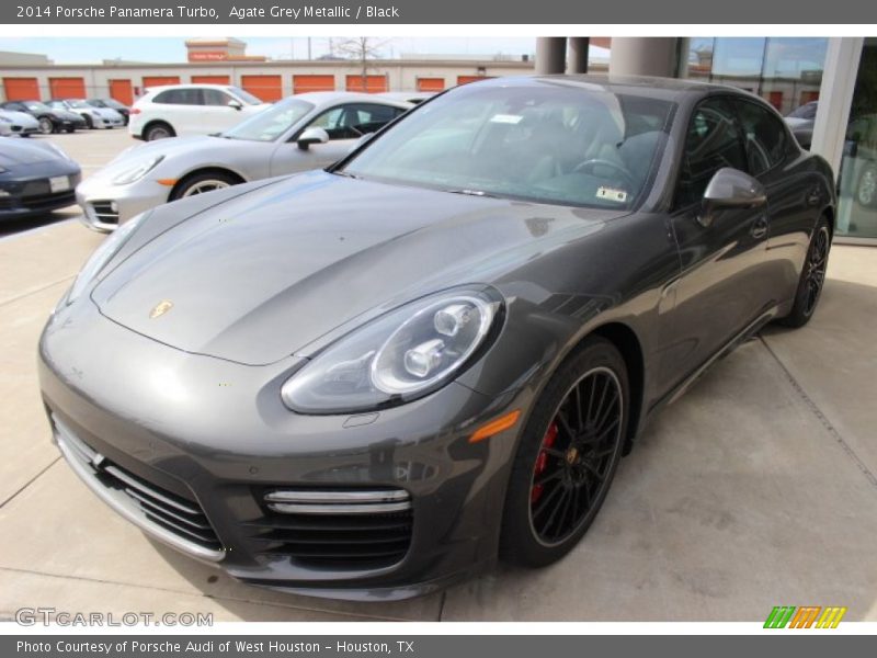 Front 3/4 View of 2014 Panamera Turbo