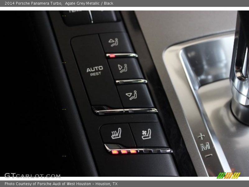 Controls of 2014 Panamera Turbo