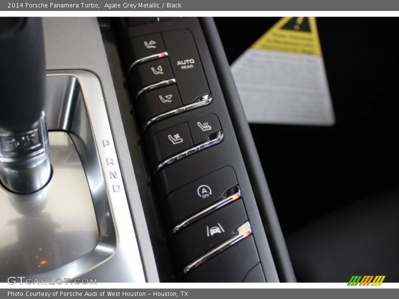 Controls of 2014 Panamera Turbo