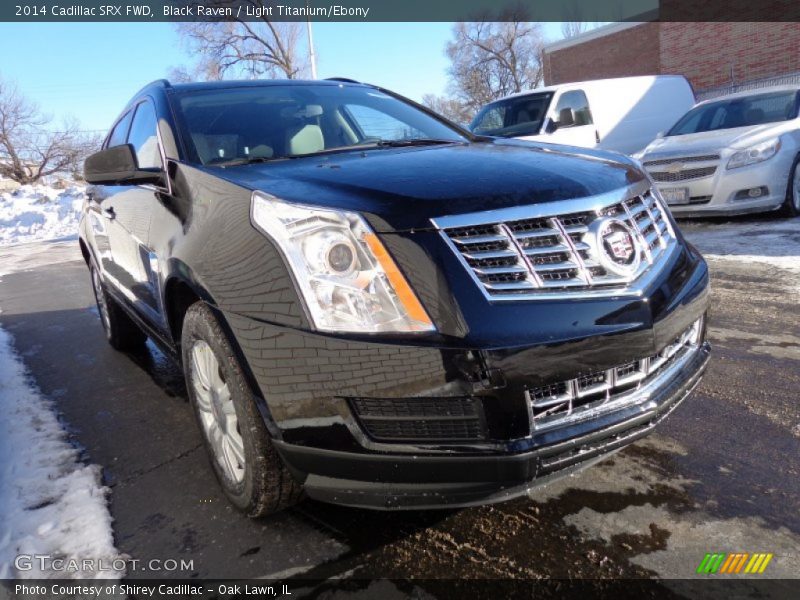 Front 3/4 View of 2014 SRX FWD