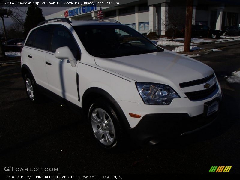 Arctic Ice / Black/Light Titanium 2014 Chevrolet Captiva Sport LS