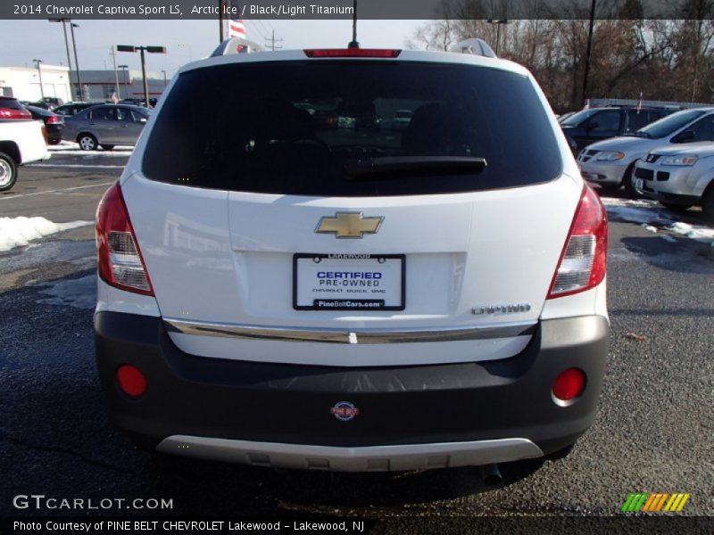 Arctic Ice / Black/Light Titanium 2014 Chevrolet Captiva Sport LS