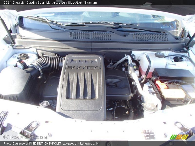 Arctic Ice / Black/Light Titanium 2014 Chevrolet Captiva Sport LS