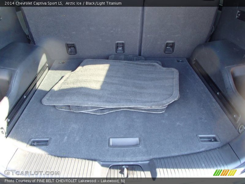 Arctic Ice / Black/Light Titanium 2014 Chevrolet Captiva Sport LS