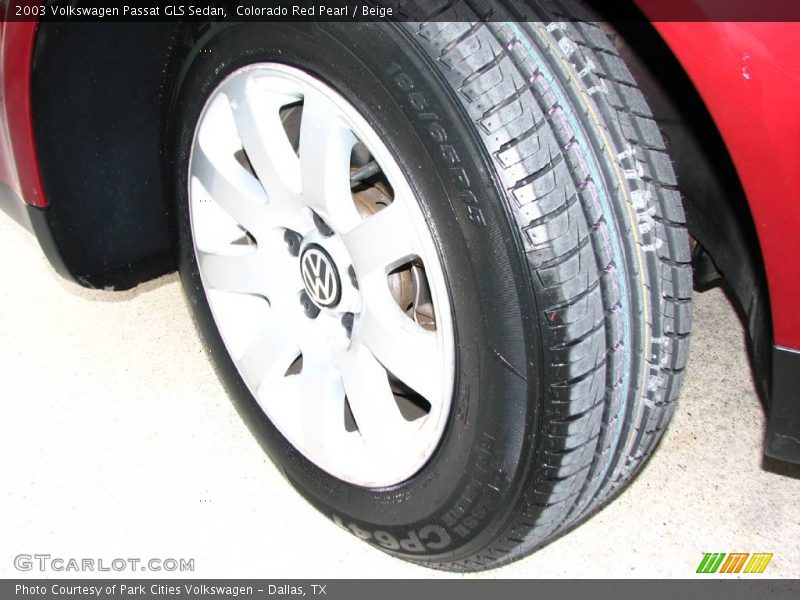 Colorado Red Pearl / Beige 2003 Volkswagen Passat GLS Sedan