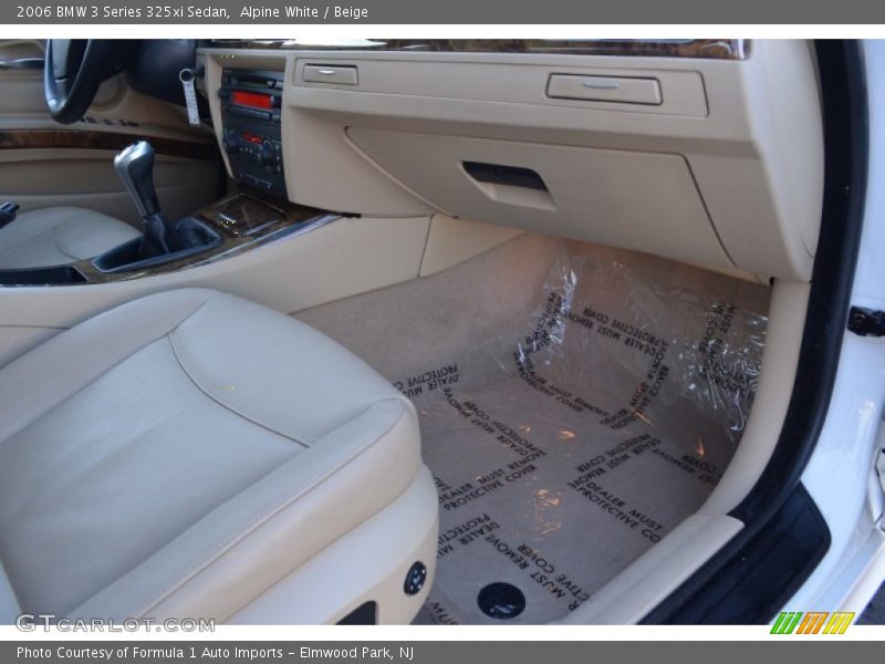 Alpine White / Beige 2006 BMW 3 Series 325xi Sedan
