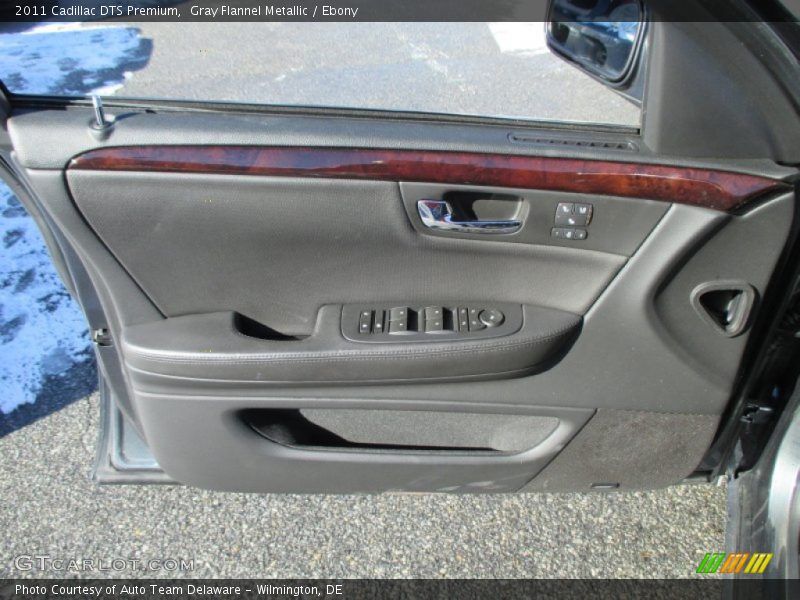 Gray Flannel Metallic / Ebony 2011 Cadillac DTS Premium