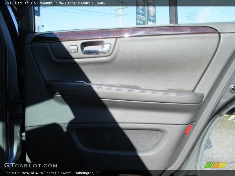 Gray Flannel Metallic / Ebony 2011 Cadillac DTS Premium