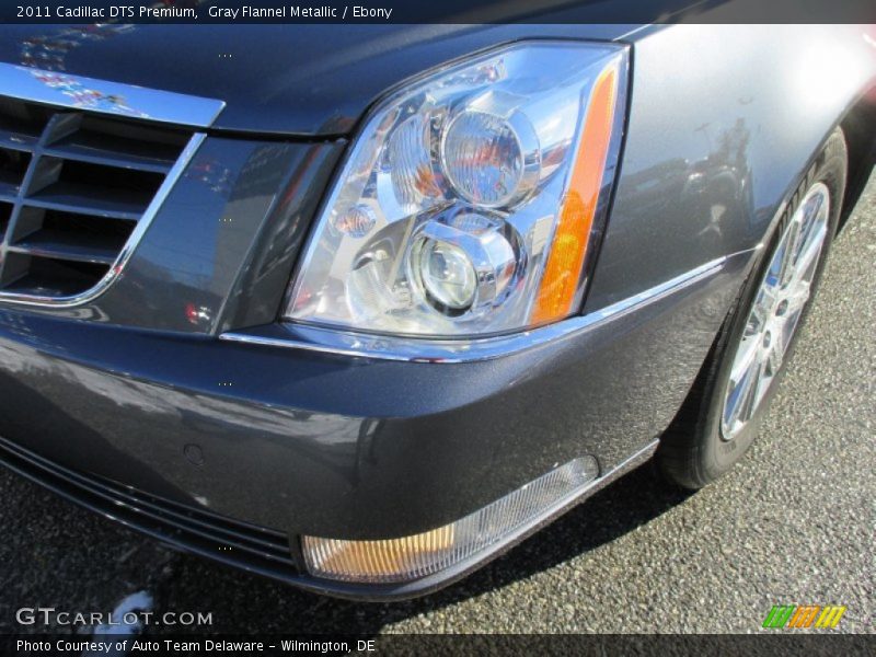 Gray Flannel Metallic / Ebony 2011 Cadillac DTS Premium