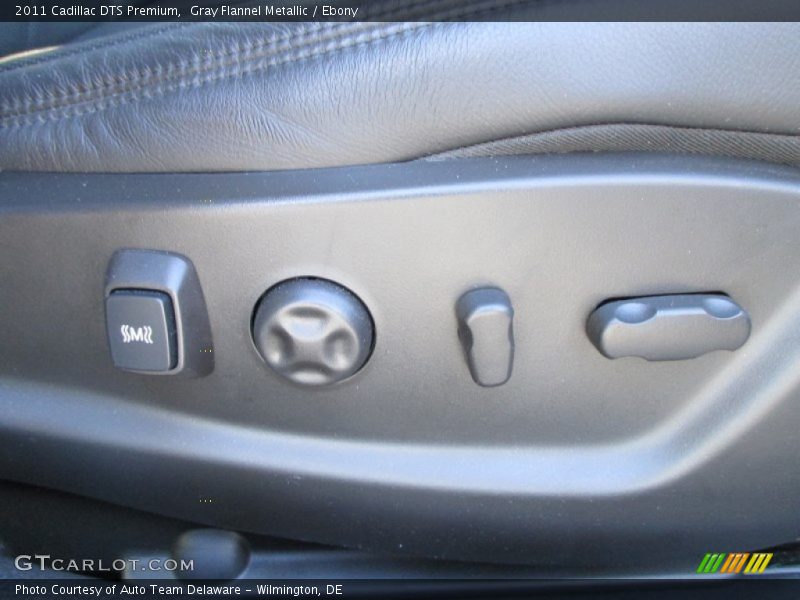 Gray Flannel Metallic / Ebony 2011 Cadillac DTS Premium