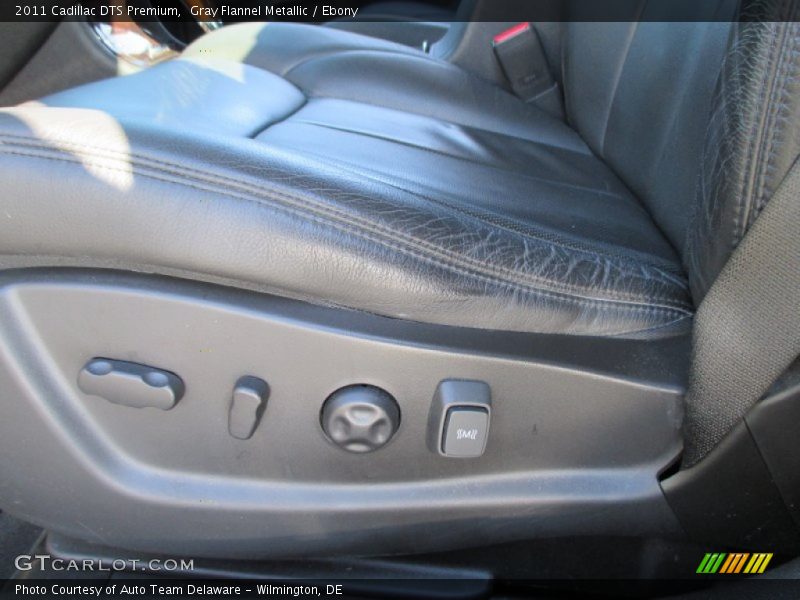 Gray Flannel Metallic / Ebony 2011 Cadillac DTS Premium