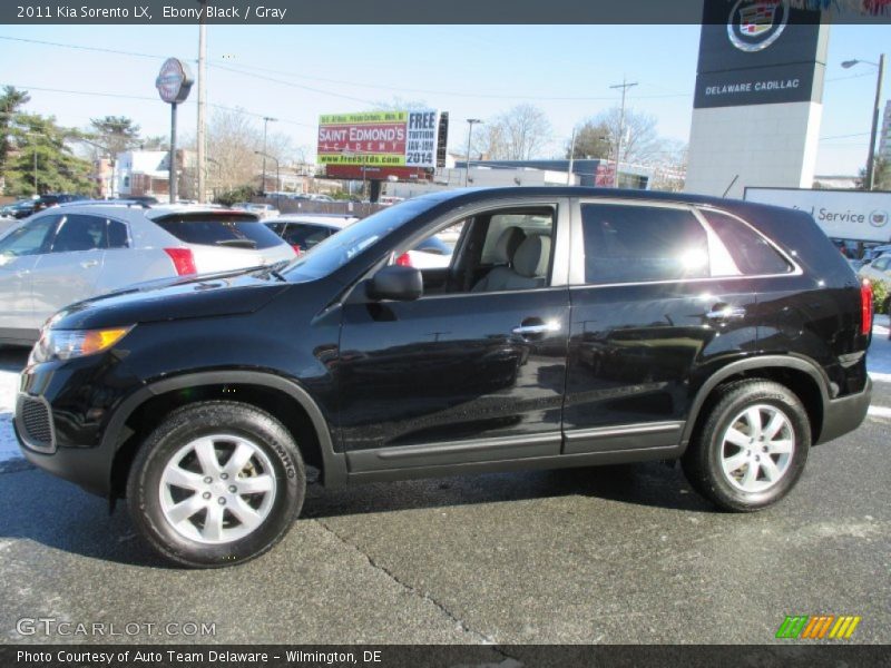 Ebony Black / Gray 2011 Kia Sorento LX