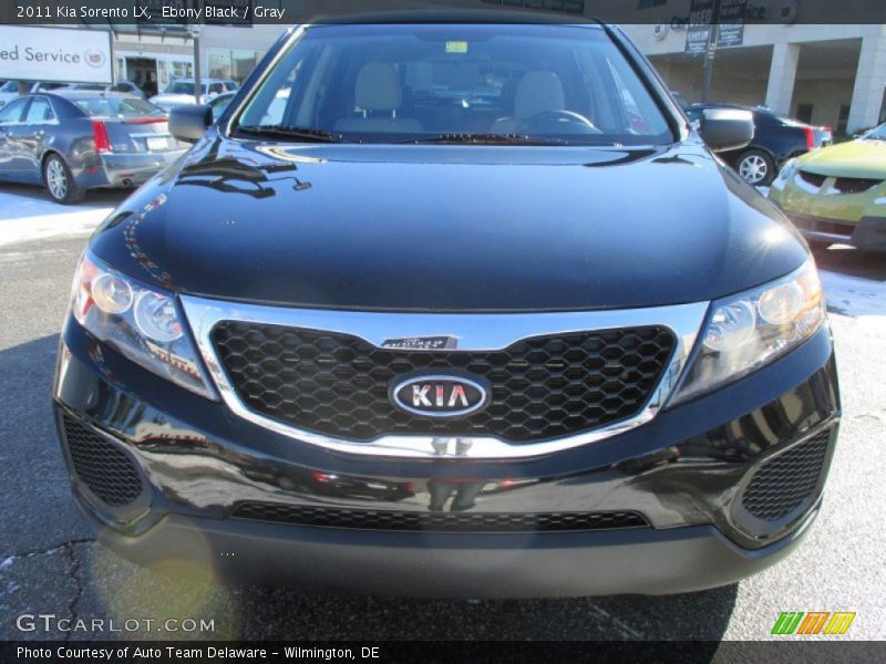 Ebony Black / Gray 2011 Kia Sorento LX