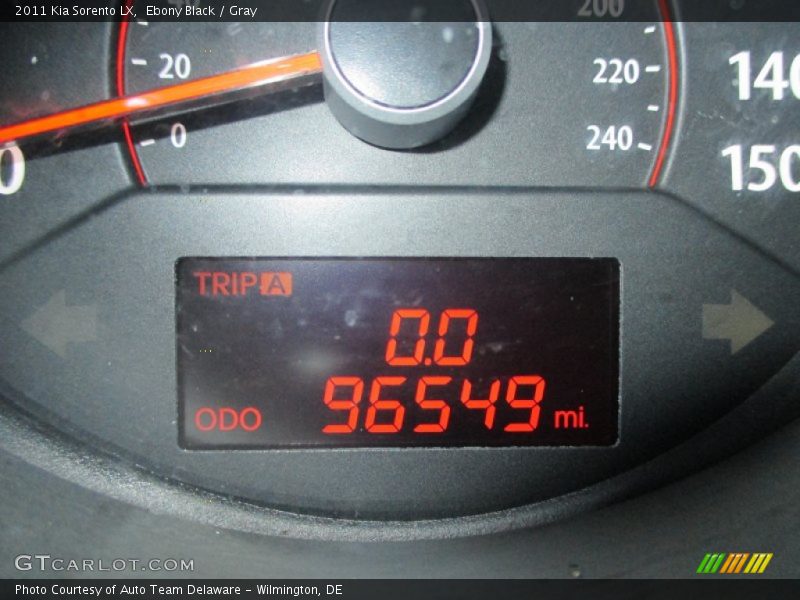 Ebony Black / Gray 2011 Kia Sorento LX