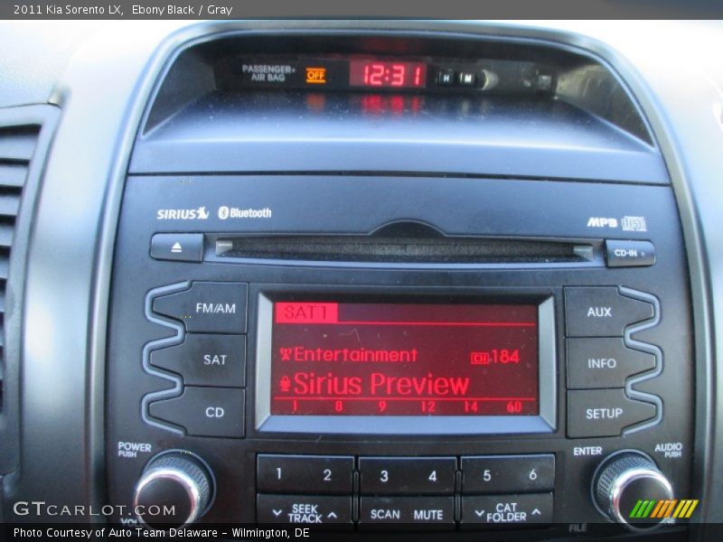 Ebony Black / Gray 2011 Kia Sorento LX