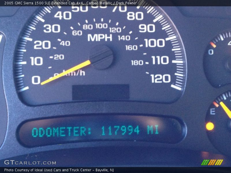 Carbon Metallic / Dark Pewter 2005 GMC Sierra 1500 SLE Extended Cab 4x4