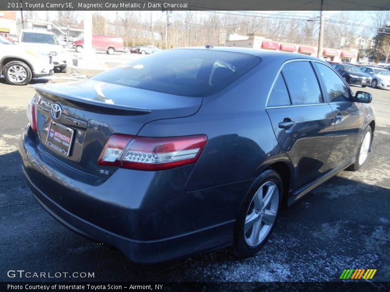Magnetic Gray Metallic / Dark Charcoal 2011 Toyota Camry SE