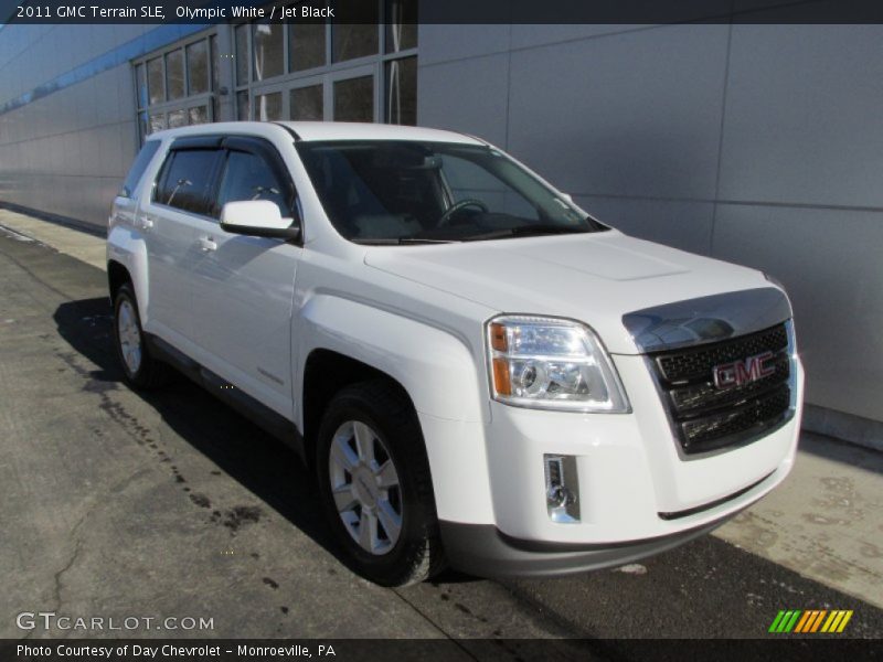 Olympic White / Jet Black 2011 GMC Terrain SLE