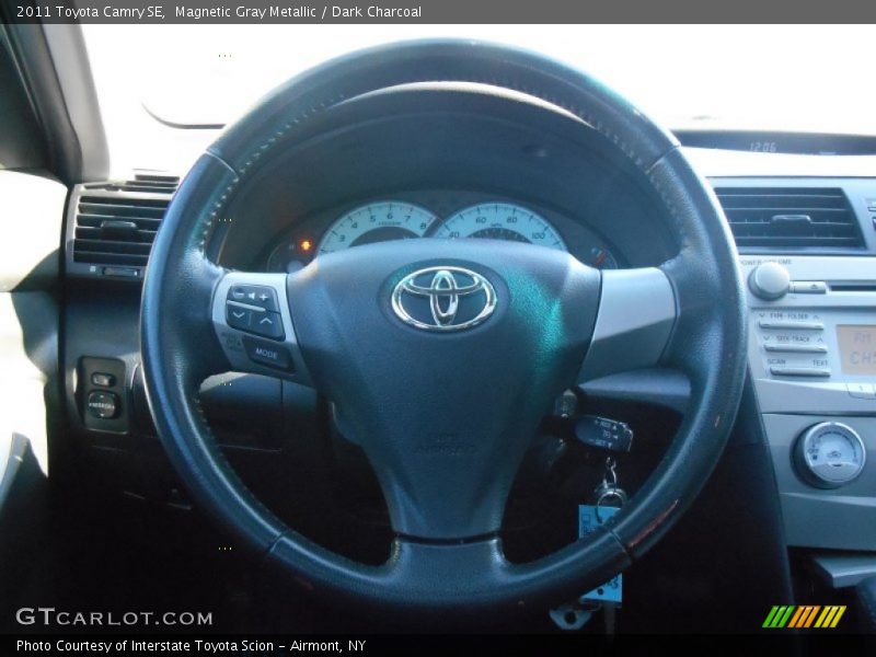 Magnetic Gray Metallic / Dark Charcoal 2011 Toyota Camry SE