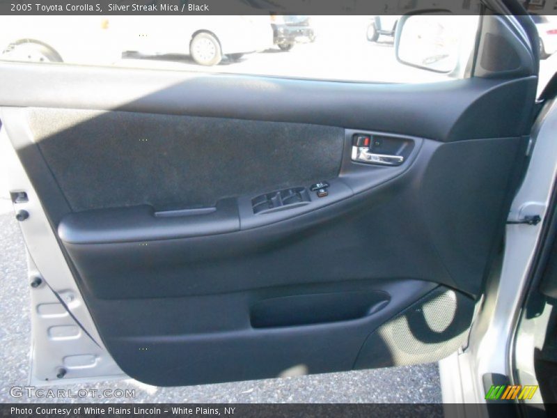 Silver Streak Mica / Black 2005 Toyota Corolla S