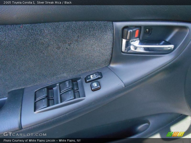 Silver Streak Mica / Black 2005 Toyota Corolla S