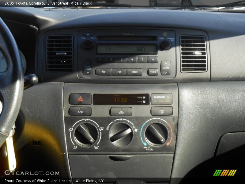 Silver Streak Mica / Black 2005 Toyota Corolla S