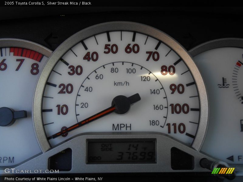 Silver Streak Mica / Black 2005 Toyota Corolla S