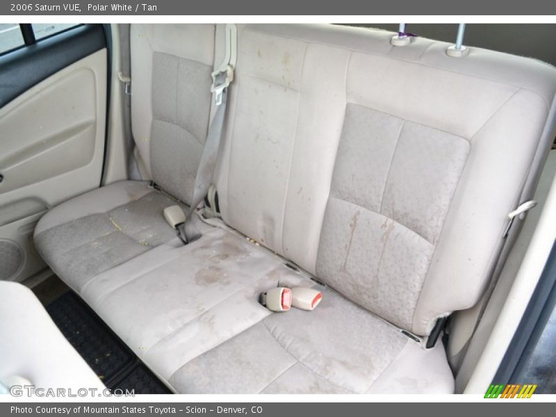 Polar White / Tan 2006 Saturn VUE