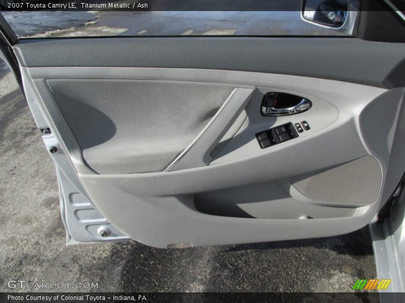 Titanium Metallic / Ash 2007 Toyota Camry LE