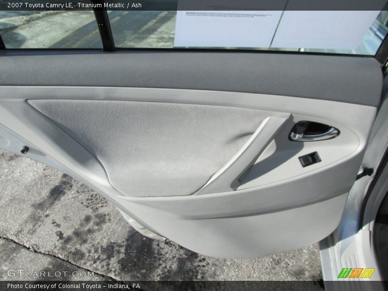 Titanium Metallic / Ash 2007 Toyota Camry LE