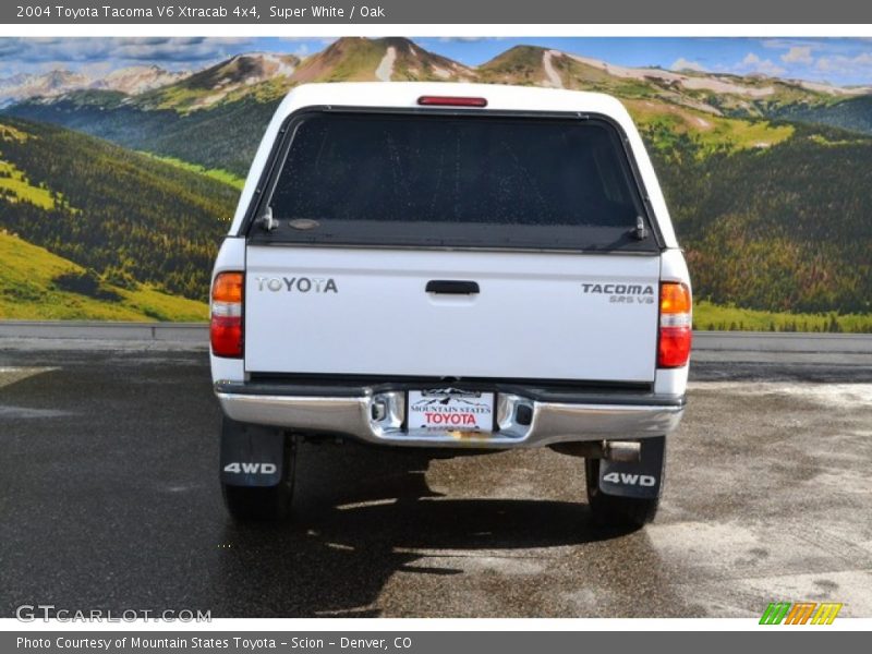 Super White / Oak 2004 Toyota Tacoma V6 Xtracab 4x4