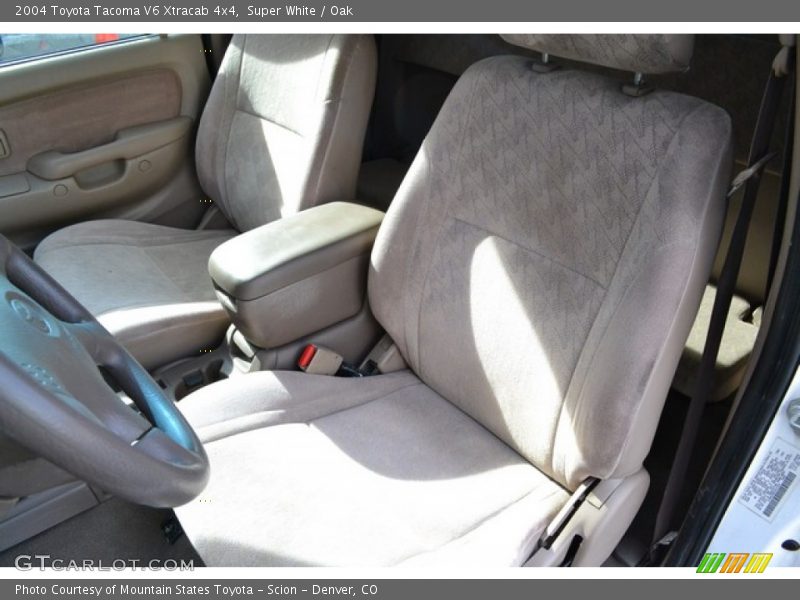 Super White / Oak 2004 Toyota Tacoma V6 Xtracab 4x4