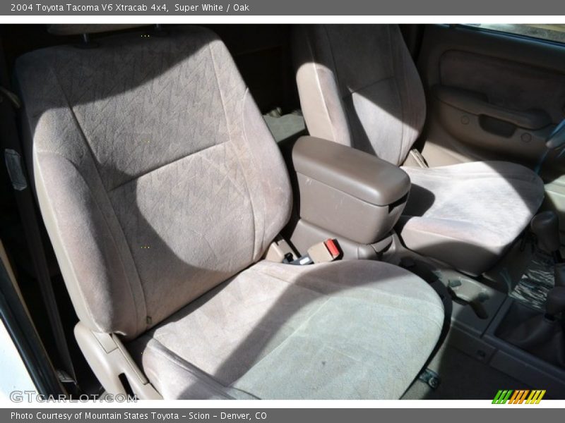 Super White / Oak 2004 Toyota Tacoma V6 Xtracab 4x4