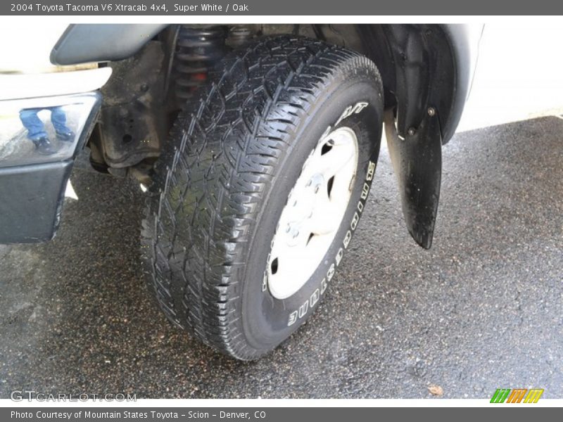 Super White / Oak 2004 Toyota Tacoma V6 Xtracab 4x4