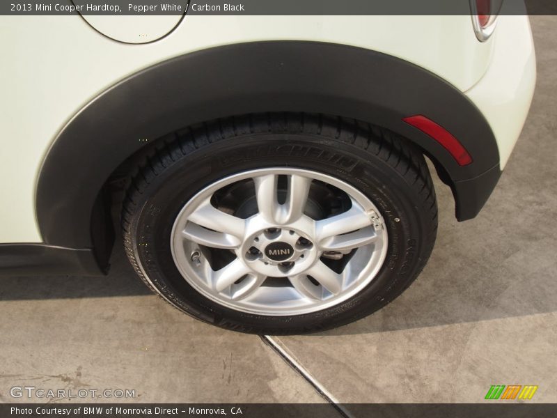 Pepper White / Carbon Black 2013 Mini Cooper Hardtop