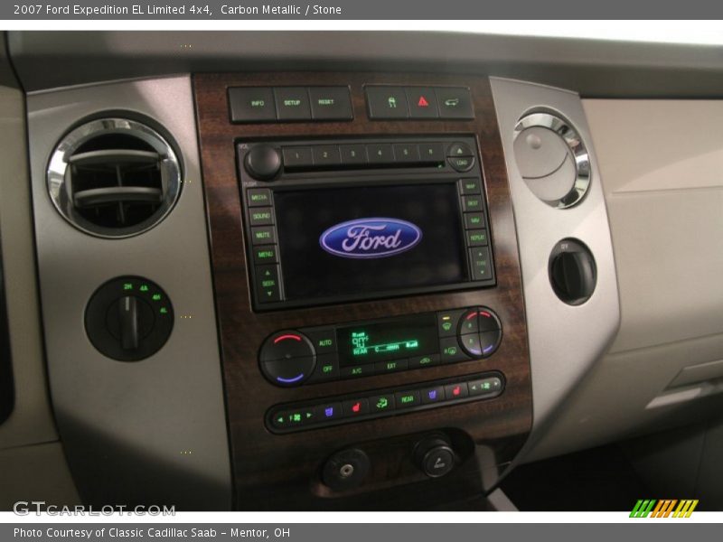 Controls of 2007 Expedition EL Limited 4x4