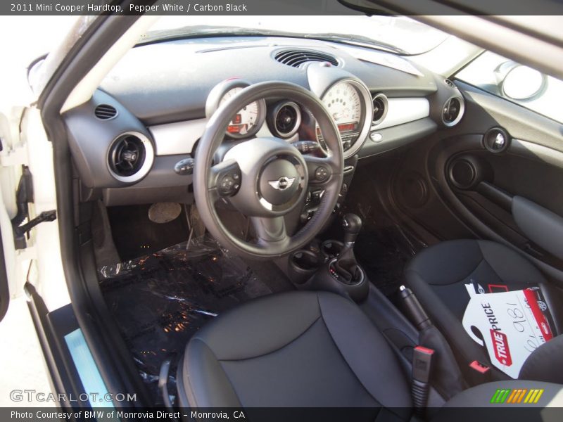 Pepper White / Carbon Black 2011 Mini Cooper Hardtop