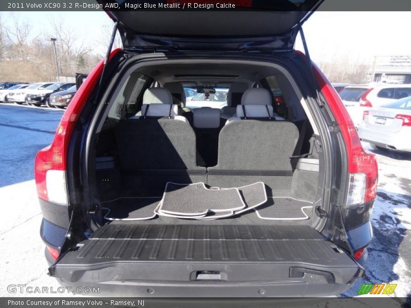 Magic Blue Metallic / R Design Calcite 2011 Volvo XC90 3.2 R-Design AWD