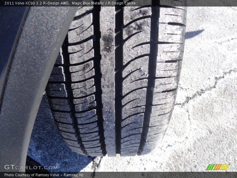 Magic Blue Metallic / R Design Calcite 2011 Volvo XC90 3.2 R-Design AWD