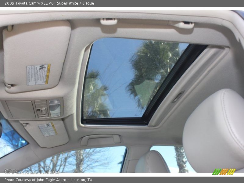 Super White / Bisque 2009 Toyota Camry XLE V6