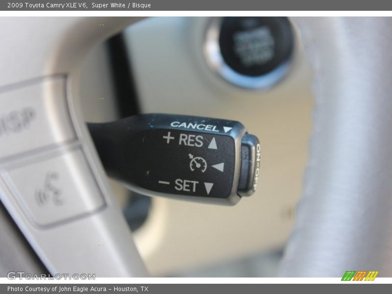 Super White / Bisque 2009 Toyota Camry XLE V6