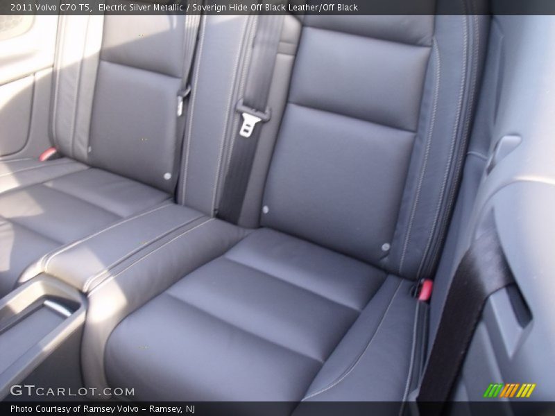 Electric Silver Metallic / Soverign Hide Off Black Leather/Off Black 2011 Volvo C70 T5